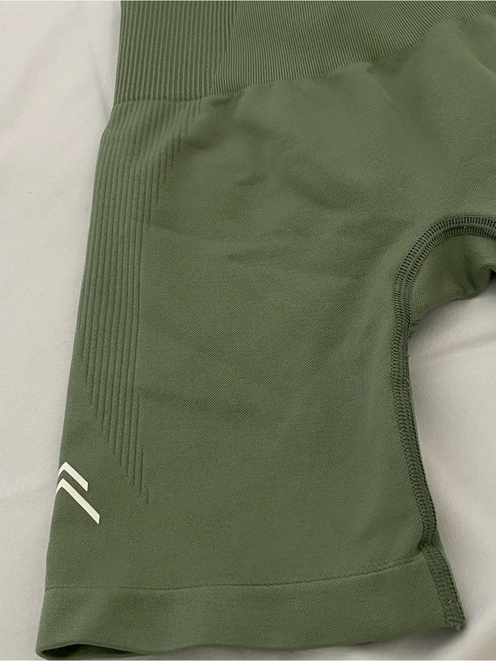 Oner Active Olive Green High-Waist Athletic Bike Shorts Sz Small - Picture 3 of 6